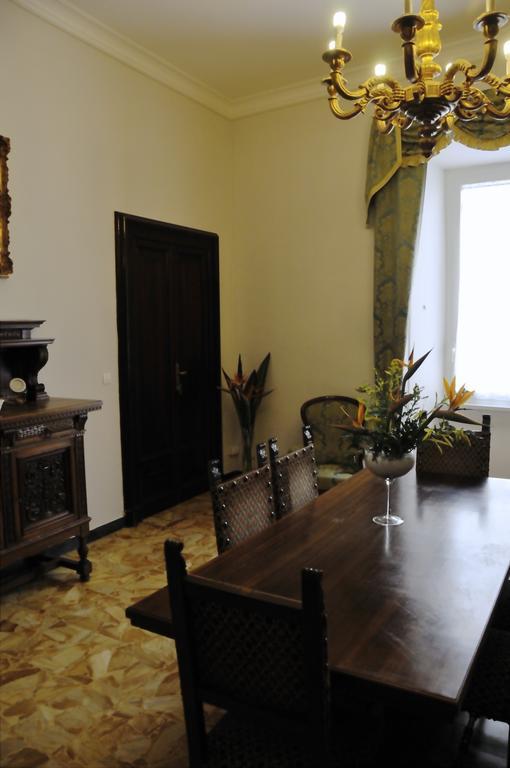 Alibrandi Palace Civitavecchia Luaran gambar