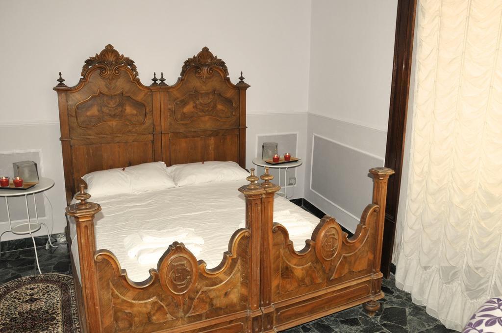 Alibrandi Palace Civitavecchia Bilik gambar