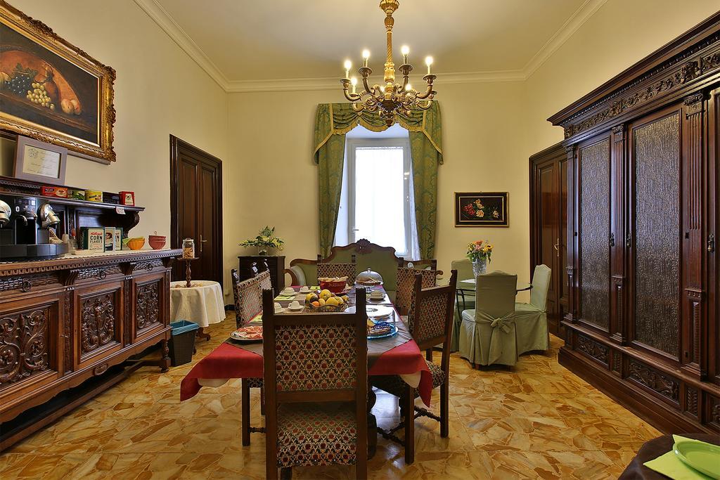 Alibrandi Palace Civitavecchia Luaran gambar
