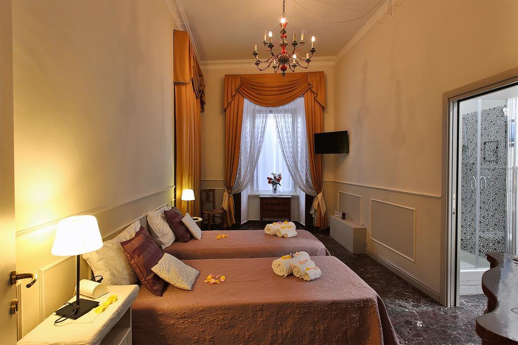 Alibrandi Palace Civitavecchia Luaran gambar